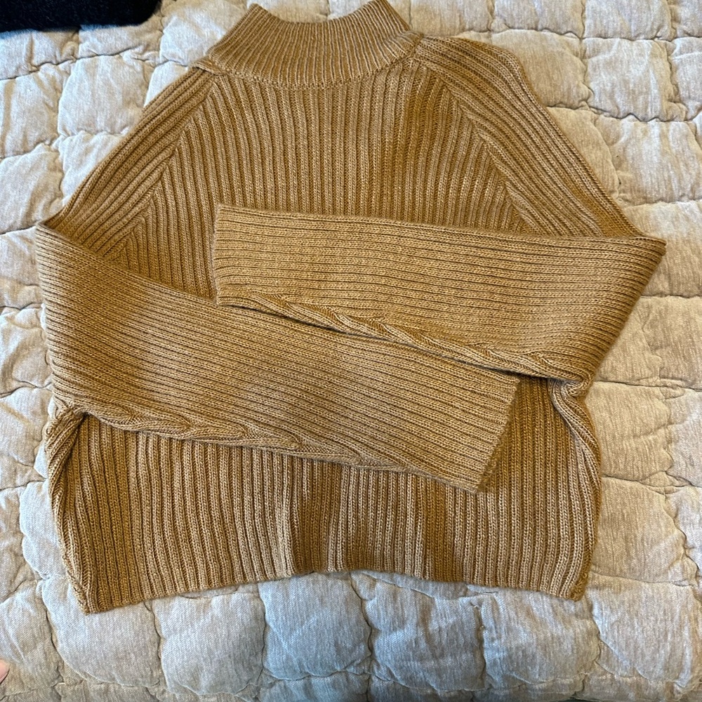 Women's Tan Sweater